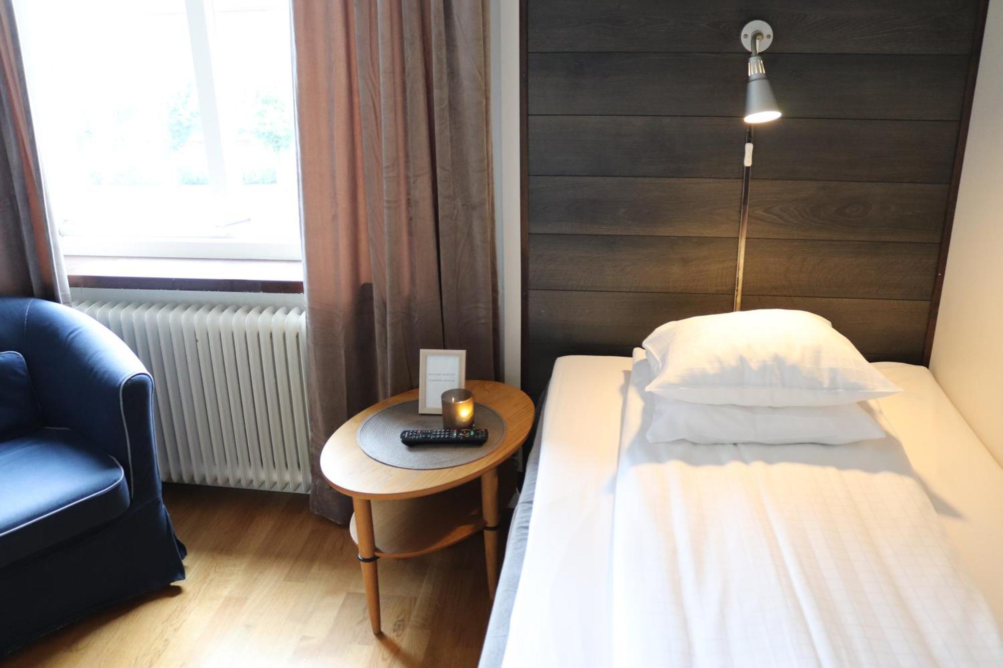 Hotell Radhuset Lidkoping Luaran gambar