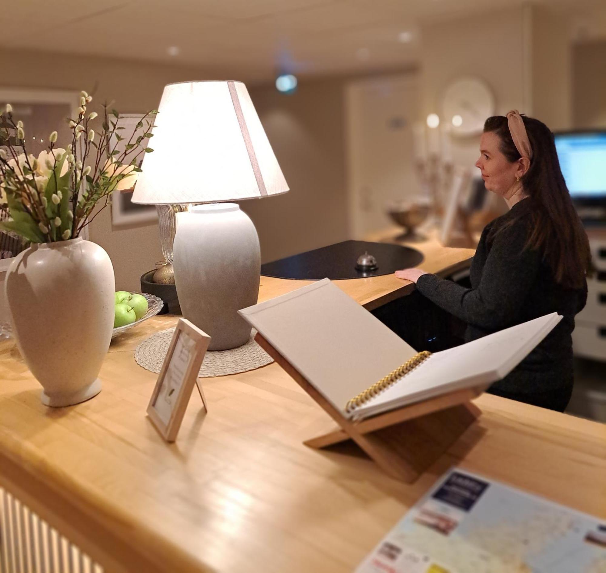Hotell Radhuset Lidkoping Luaran gambar