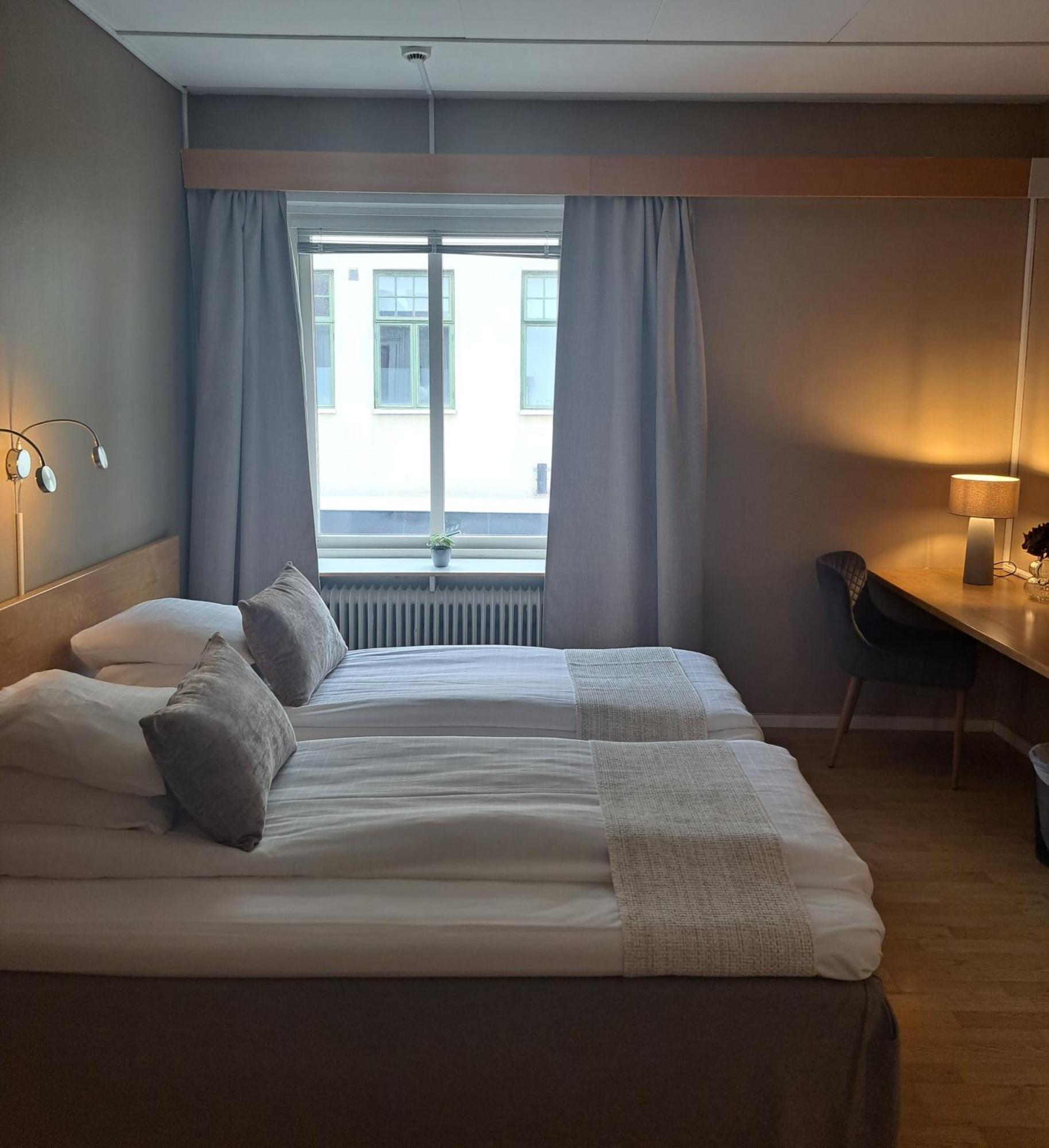 Hotell Radhuset Lidkoping Luaran gambar