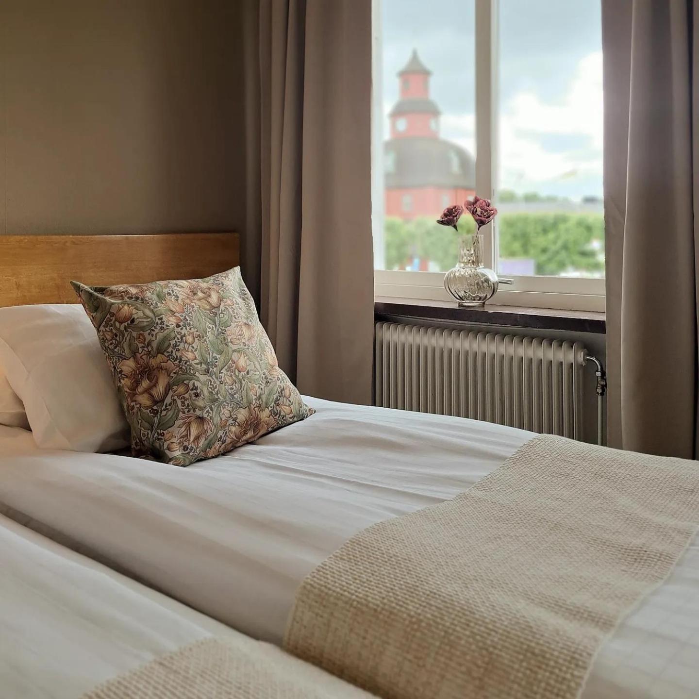 Hotell Radhuset Lidkoping Luaran gambar