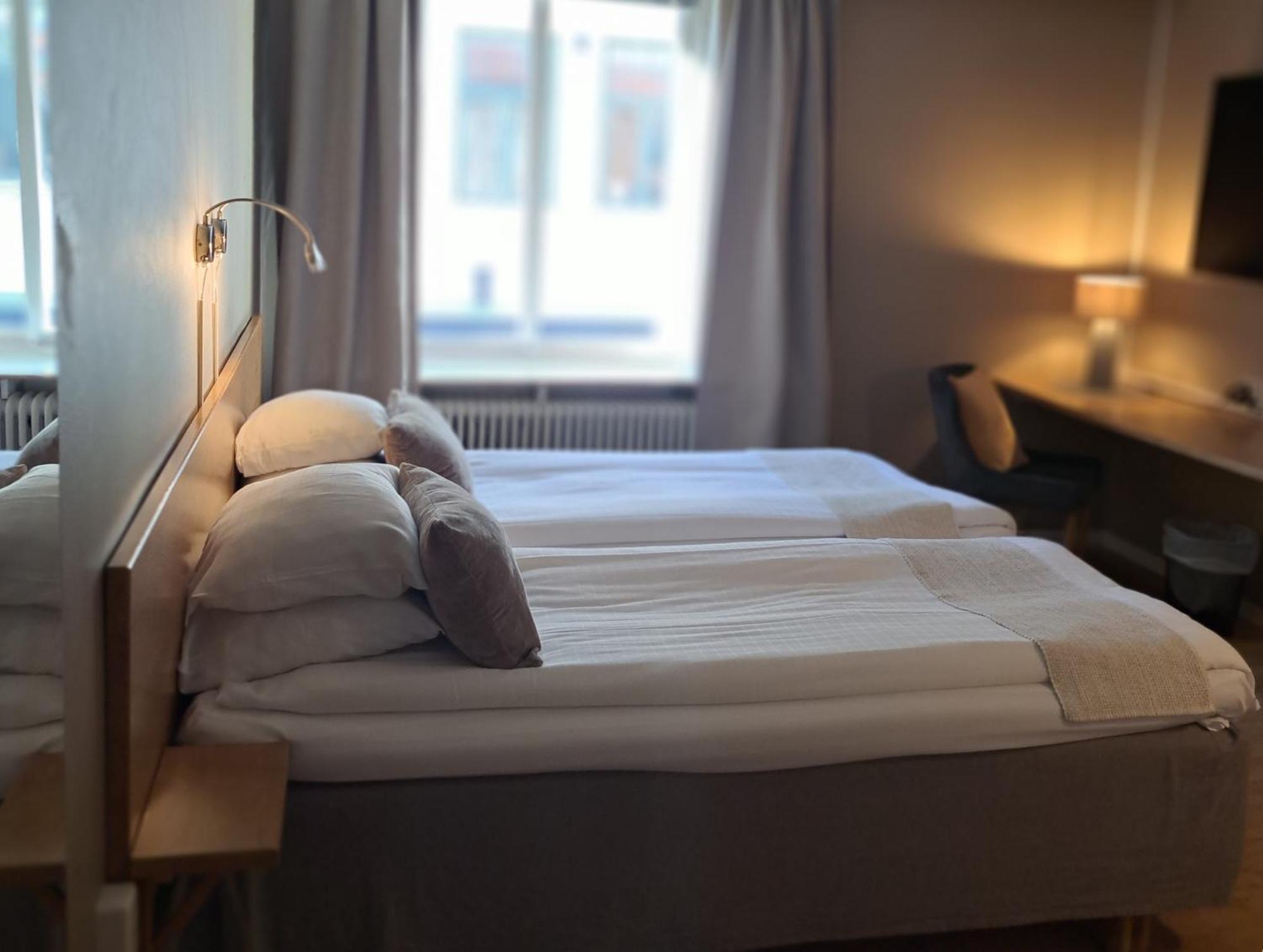 Hotell Radhuset Lidkoping Luaran gambar