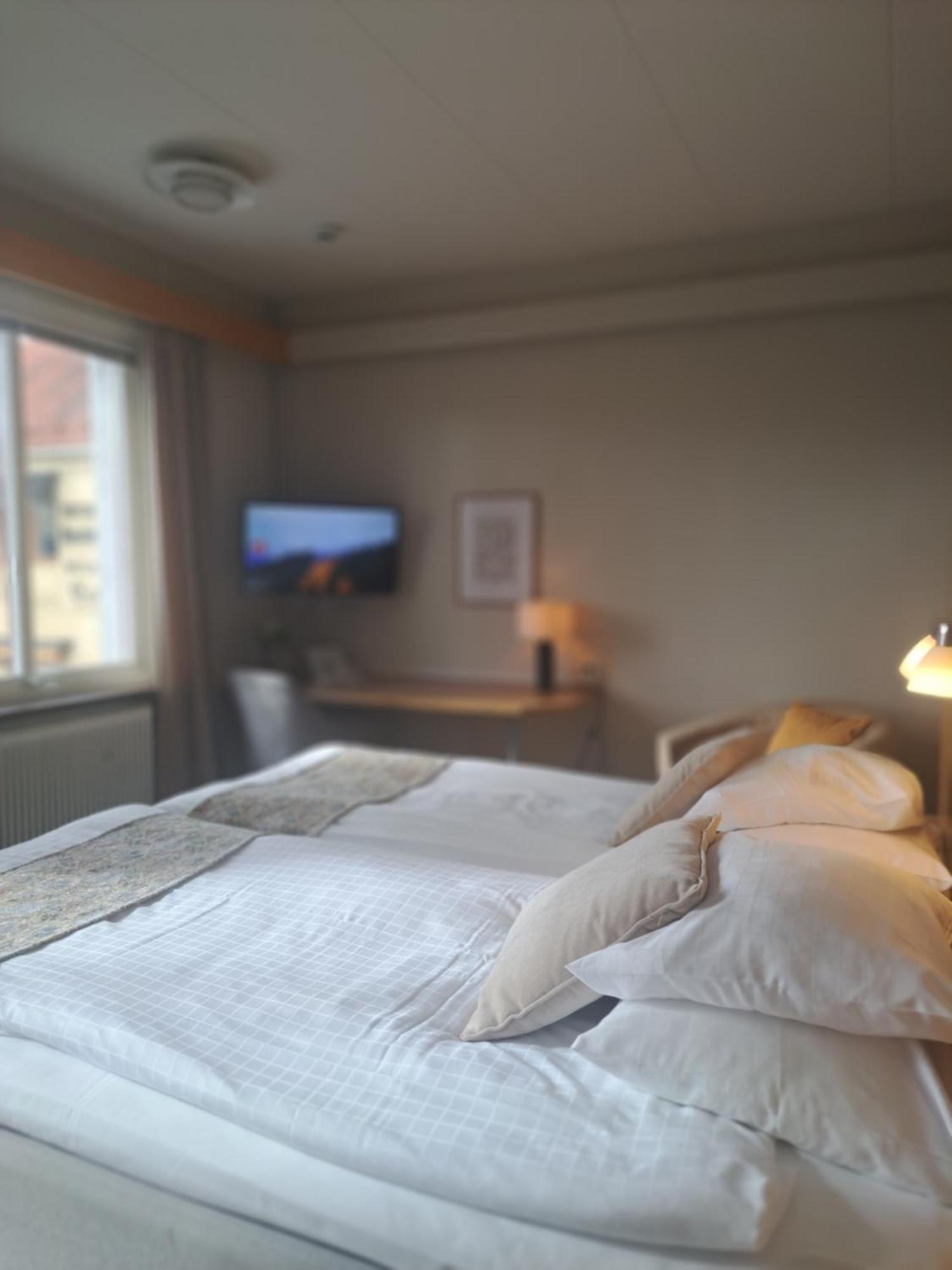 Hotell Radhuset Lidkoping Luaran gambar